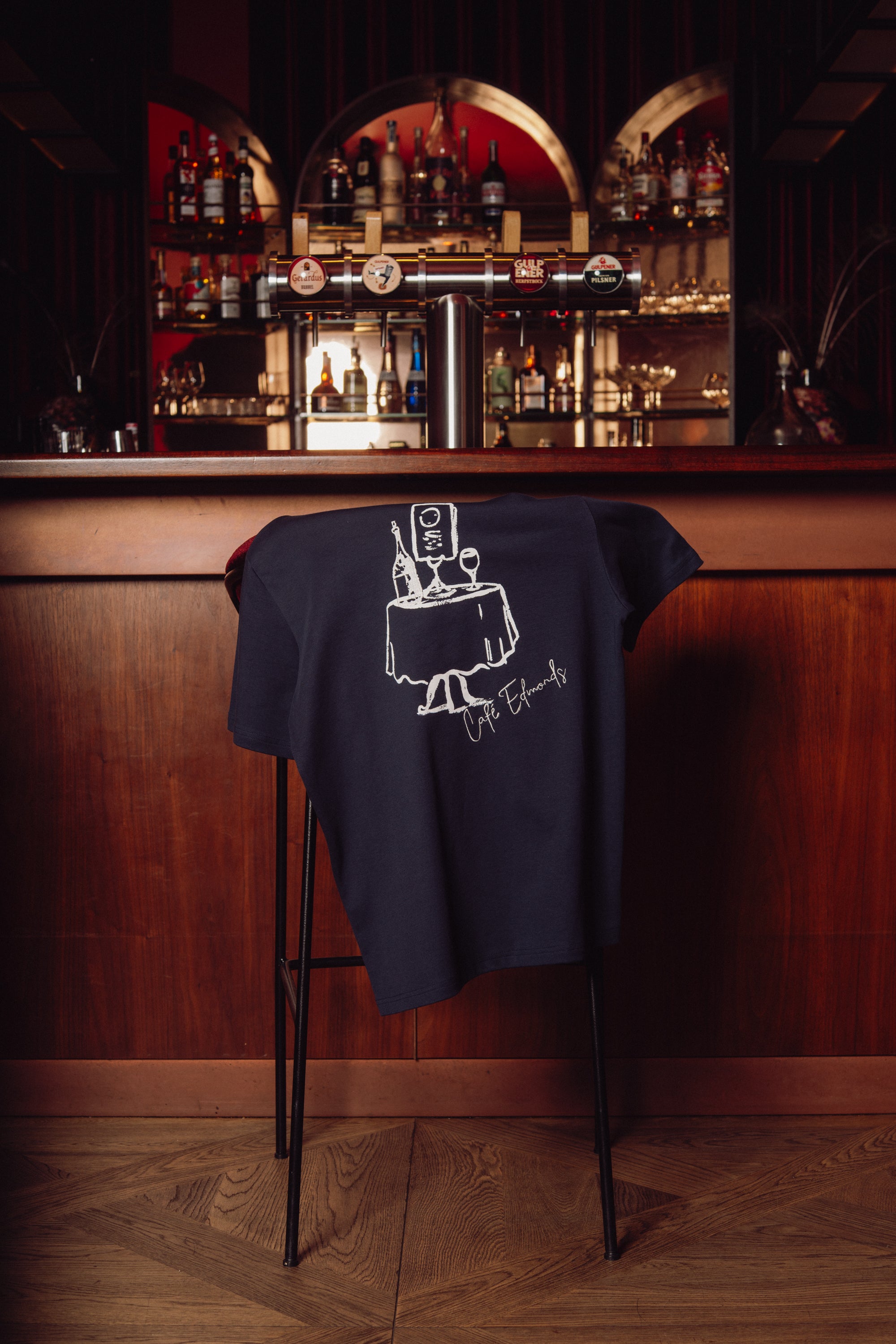 Le Café T-shirt - Navy