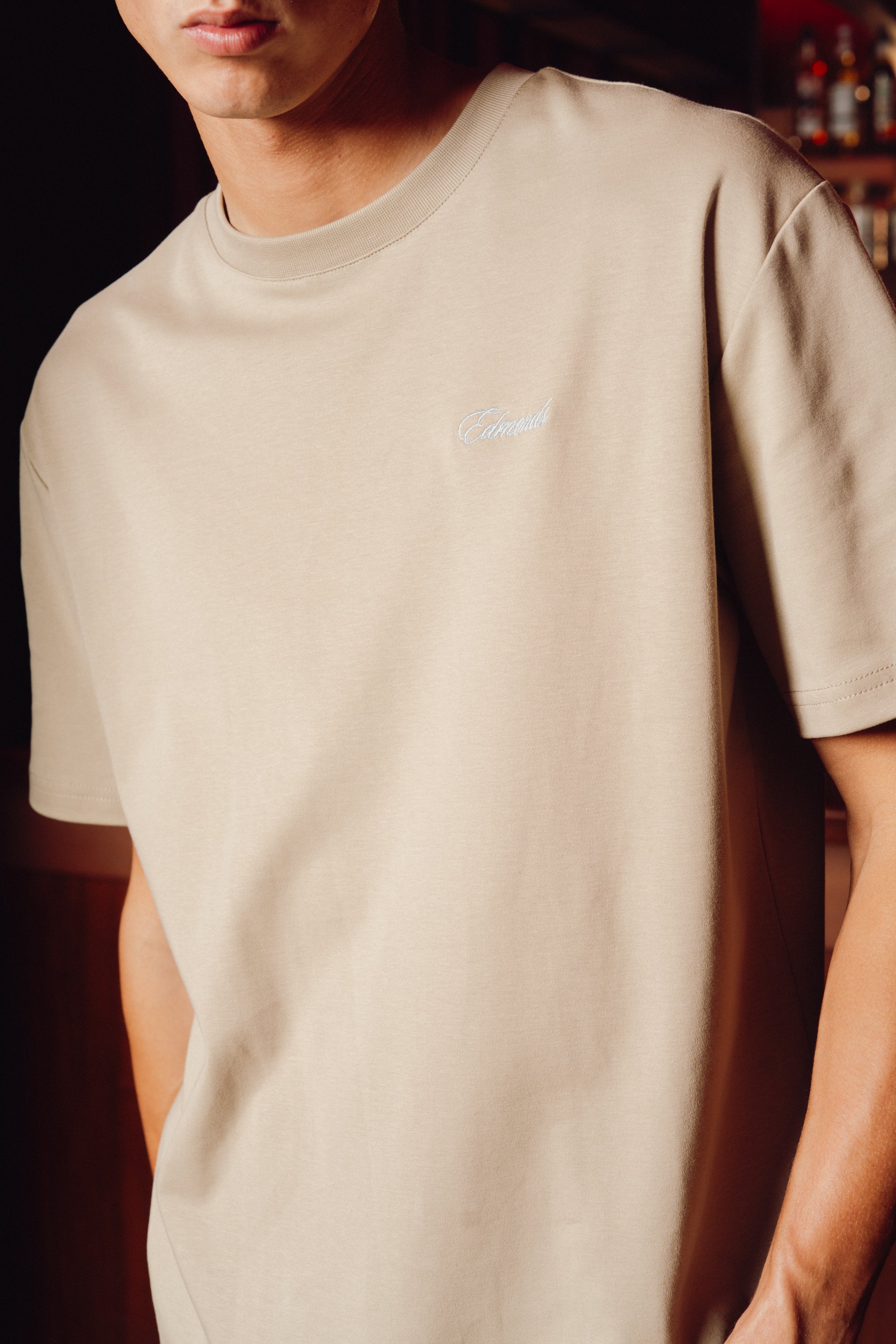 Le Café T-shirt - Dark sand