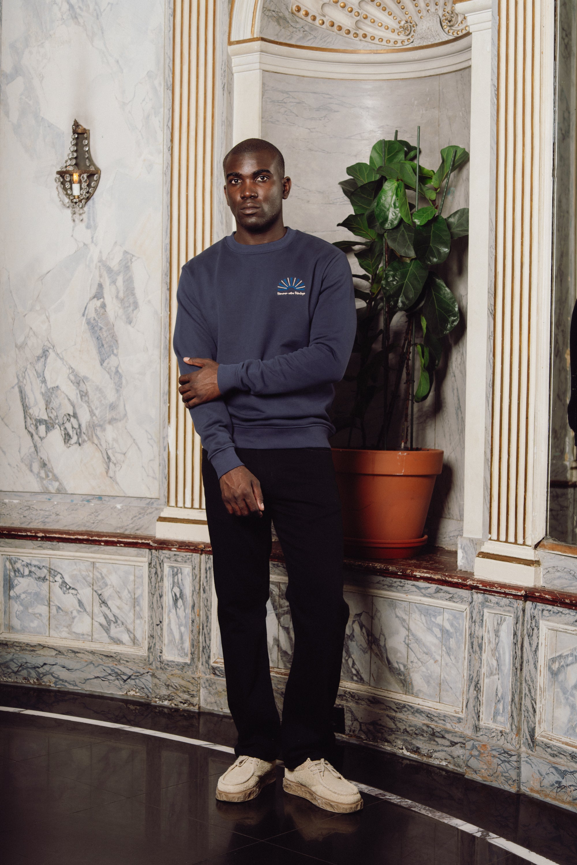 Honorer horizon crewneck   - Navy
