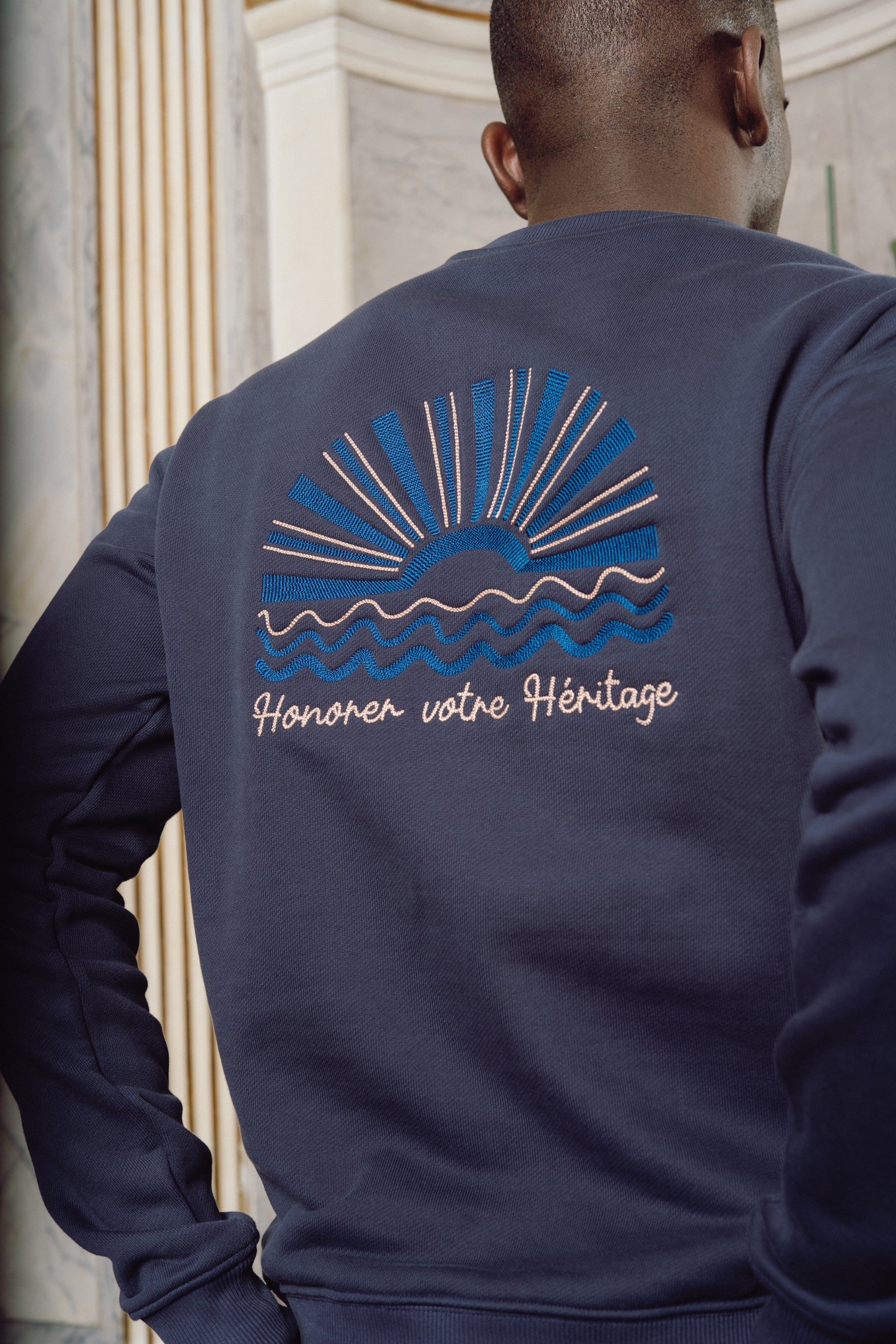 Honorer horizon crewneck   - Navy